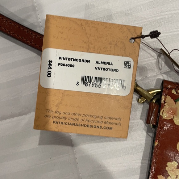 Patricia Nash Almeria Credit Card Wristlet NWT - Picture 2 of 3